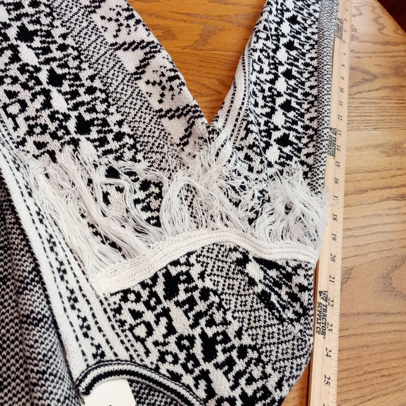 NWT Hearts & Roses Snowy Fair Isle Sweater Jacket Black & White Women's Size 12 - Picture 13 of 16